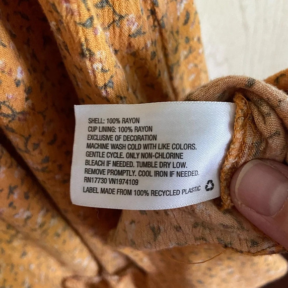 Wild Fable Flowy Tiered Babydoll Dress in Yellow Floral Sz M - Picture 9 of 10